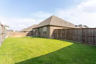 2601 N Sun Creek Dr, Little Elm, TX 75066 - Photo 3