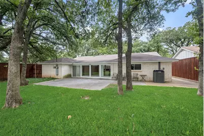 412 Twin Creek Drive, Hurst, TX 76053 - Photo 29