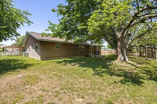2470 Phelps St, Stephenville, TX 76401 - Photo 19