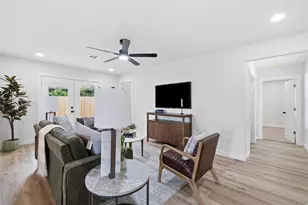 108 E San Benito Dr, Robinson, TX 76706 - Photo 3