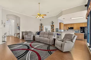 6303 Clear Pool Dr, Arlington, TX 76018 - Photo 7