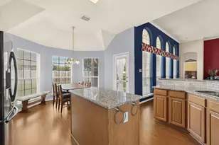 6303 Clear Pool Dr, Arlington, TX 76018 - Photo 13