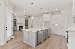 9824 Durango Trail, Waco, TX 76712 - Photo 11