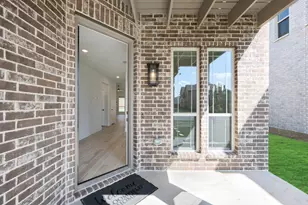 816 Condor St, Joshua, TX 76058 - Photo 3