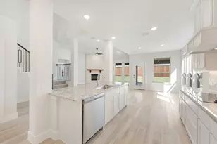 816 Condor St, Joshua, TX 76058 - Photo 17