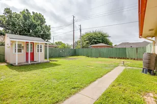 209 Hillcrest Dr, Midlothian, TX 76065 - Photo 35