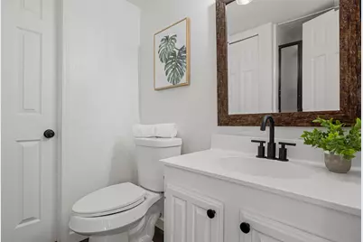 200 Saddle Rock Court, Irving, TX 75063 - Photo 11