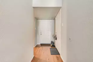 1717 Glenview Ln, Arlington, TX 76014 - Photo 5