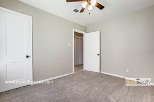 8623 Stonehurst St, Dallas, TX 75217 - Photo 19