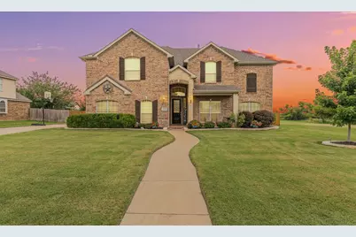 1424 Bassett Hound Drive, Fort Worth, TX 76052 - Photo 1