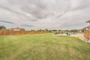 1424 Bassett Hound Dr, Fort Worth, TX 76052 - Photo 37