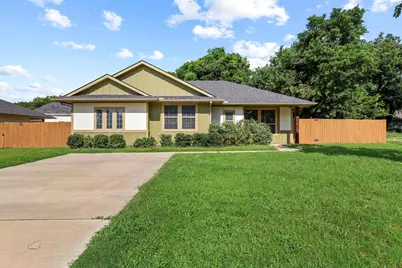 411 N Mirick Avenue, Denison, TX 75020 - Photo 1
