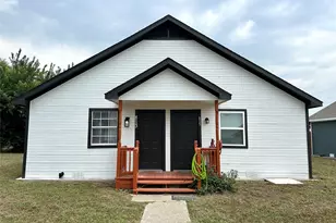 813 Kingdom Cir, Waxahachie, TX 75165 - Photo 1