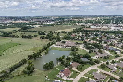 115 S Blue Bonnet Circle, Justin, TX 76247 - Photo 37