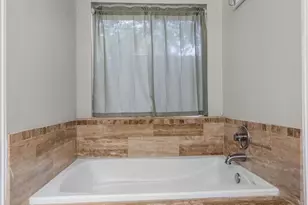 115 S Bluebonnet Cir, Justin, TX 76247 - Photo 21