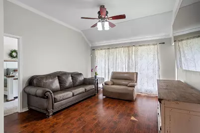 115 S Blue Bonnet Circle, Justin, TX 76247 - Photo 7