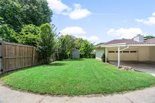 2341 Pinebluff Dr, Dallas, TX 75228 - Photo 23