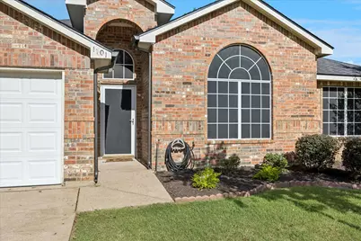 1701 Fern Drive, Mansfield, TX 76063 - Photo 3