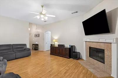 1701 Fern Drive, Mansfield, TX 76063 - Photo 5
