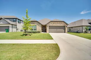 561 Baffin Bay Dr, Waxahachie, TX 75165 - Photo 3