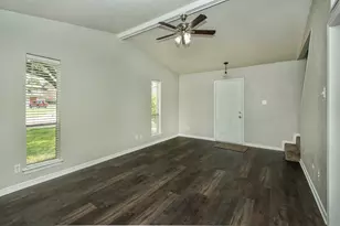 12833 Pandora Dr, Dallas, TX 75238 - Photo 5