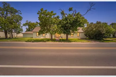 1050 W Dallas Avenue, Cooper, TX 75432 - Photo 1