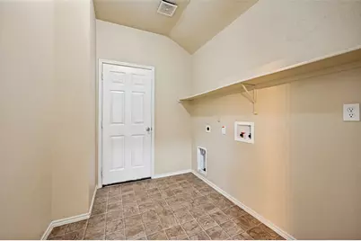 1339 4th Street, Grand Prairie, TX 75051 - Photo 21