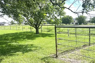 4024 County Rd 415, Alvarado, TX 76009 - Photo 19