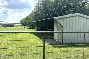 4024 County Rd 415, Alvarado, TX 76009 - Photo 21