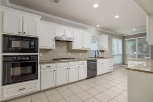 12612 Excelsior Ln, Fort Worth, TX 76244 - Photo 7