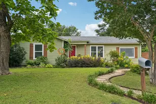 517 Norwood Dr, Hurst, TX 76053 - Photo 1