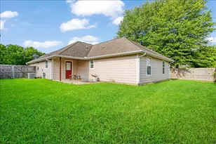 207 Chaffin St, Bonham, TX 75418 - Photo 25