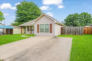 207 Chaffin St, Bonham, TX 75418 - Photo 3