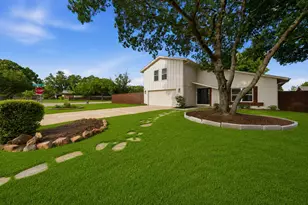 15746 Overmead Cir, Dallas, TX 75248 - Photo 3