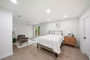 15746 Overmead Cir, Dallas, TX 75248 - Photo 17