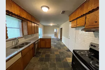 905 La Salle Drive, Sherman, TX 75090 - Photo 5