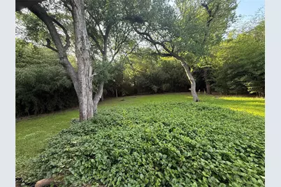 10208 Lake Gardens, Dallas, TX 75218 - Photo 3