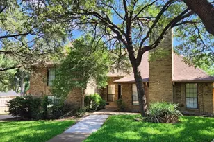 2001 Birchwood Ln, Grand Prairie, TX 75050 - Photo 1
