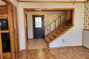 2001 Birchwood Ln, Grand Prairie, TX 75050 - Photo 3