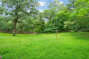 1021 S Fairbanks Ave, Denison, TX 75020 - Photo 33