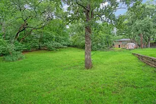 1021 S Fairbanks Ave, Denison, TX 75020 - Photo 29
