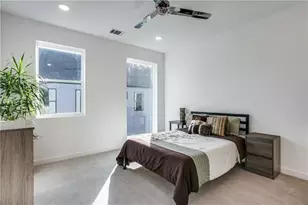 427 W 10th St, Dallas, TX 75208 - Photo 9