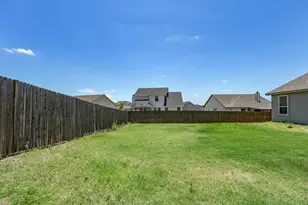 812 Taliaferro Trl, Springtown, TX 76082 - Photo 33