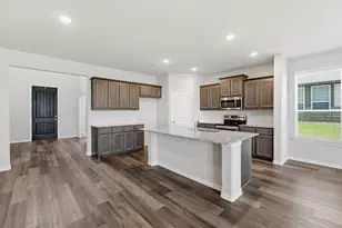 812 Taliaferro Trl, Springtown, TX 76082 - Photo 9