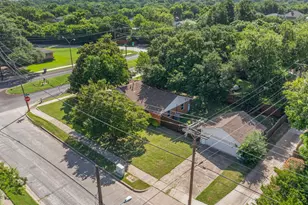 405 Easton Rd, Dallas, TX 75218 - Photo 35