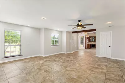 900 Hickey Court, Granbury, TX 76049 - Photo 9