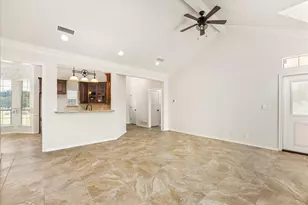 900 Hickey Ct, Granbury, TX 76049 - Photo 5