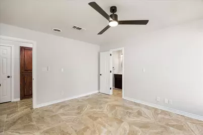 900 Hickey Court, Granbury, TX 76049 - Photo 17