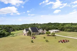 900 Hickey Ct, Granbury, TX 76049 - Photo 35