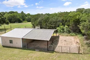 900 Hickey Ct, Granbury, TX 76049 - Photo 25
